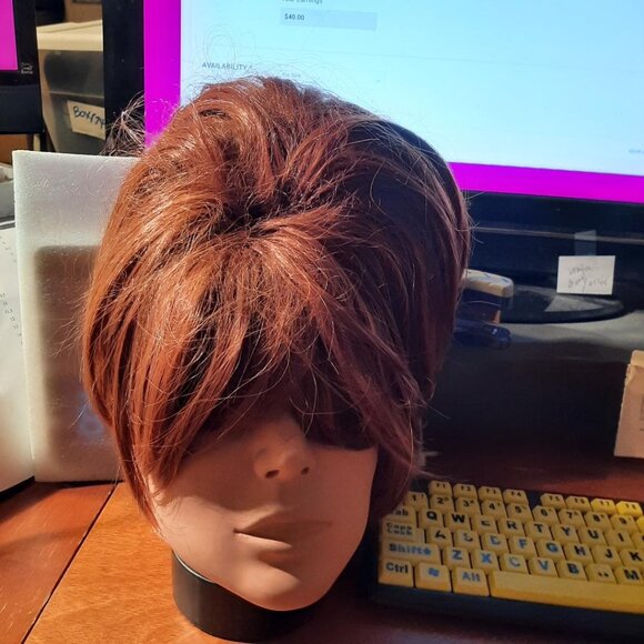 NEW ! Tall Layer Hair Wig Short Straight Dark Blonde